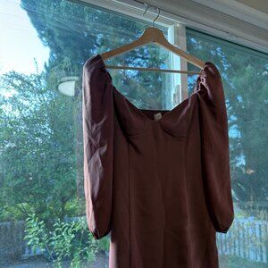 Aritzia Mauve Sleeved Midi